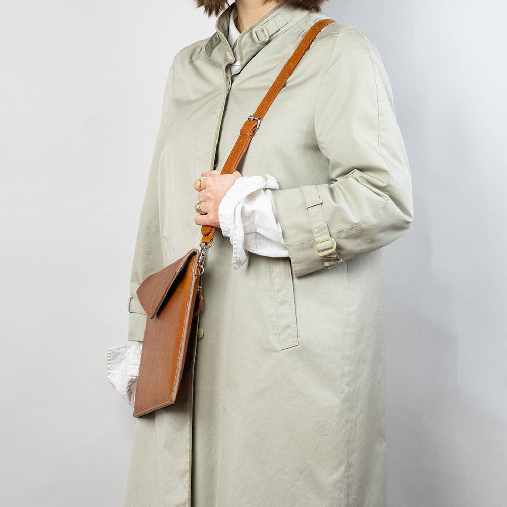 Leather Bag for MacBook with Adjustable Strap-3